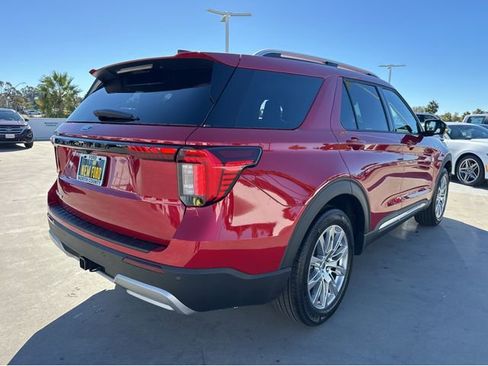 New 2026 Ford Explorer Platinum image 6