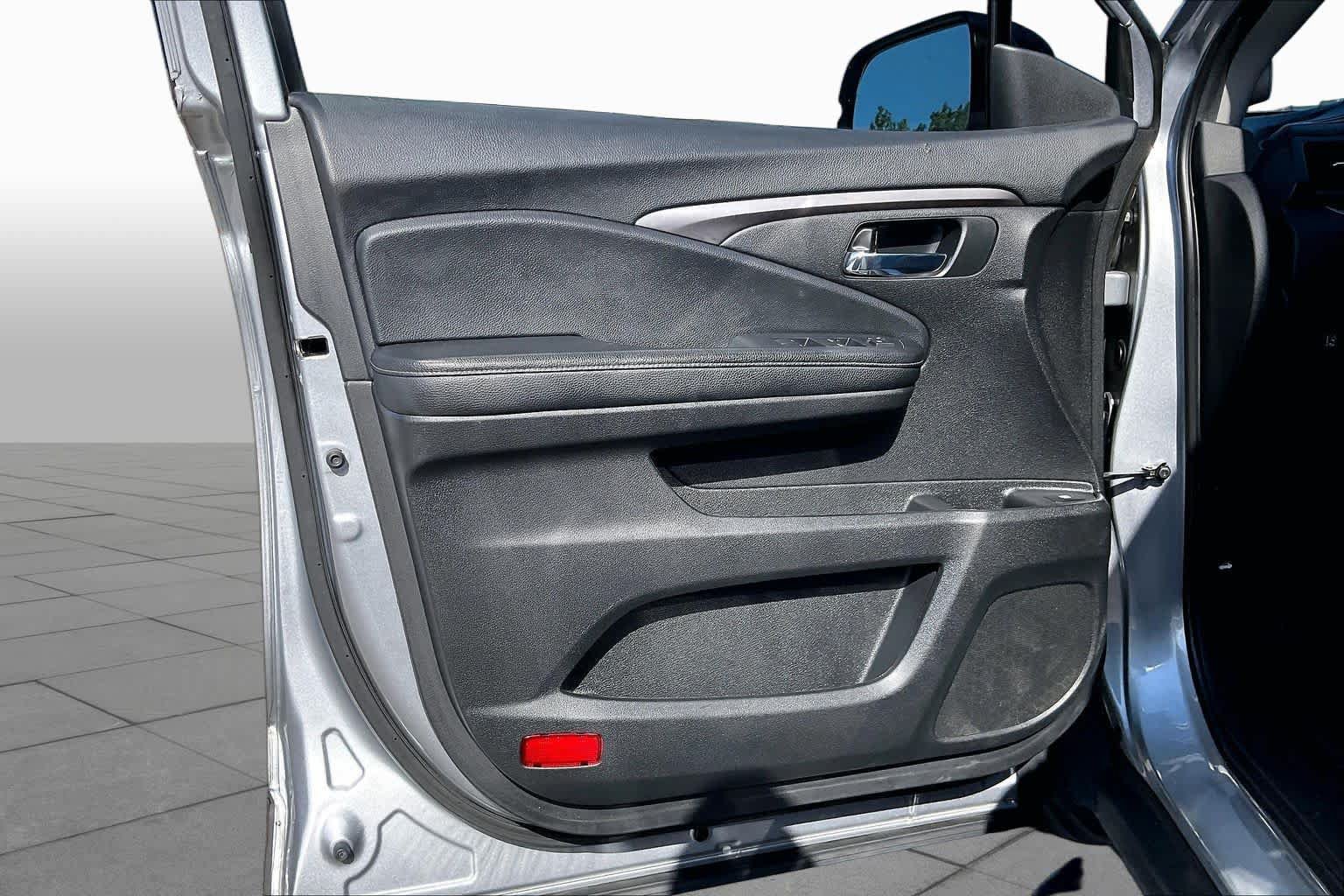 Used 2020 Honda Ridgeline RTL image 22