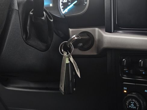 Used 2023 Ford F150 XL w/ Trailer Tow Package image 30