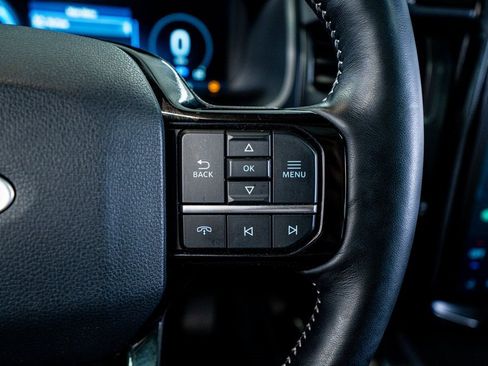 Used 2023 Ford F150 Lightning Platinum image 40