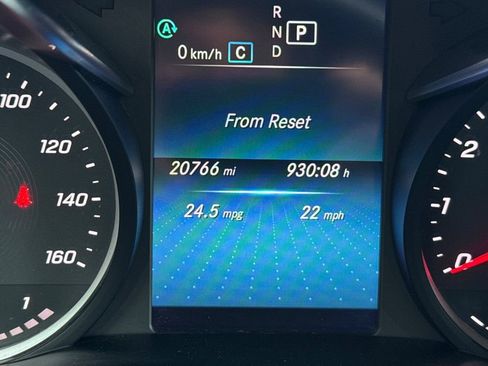 Used 2022 Mercedes-Benz GLC 300 4MATIC image 30