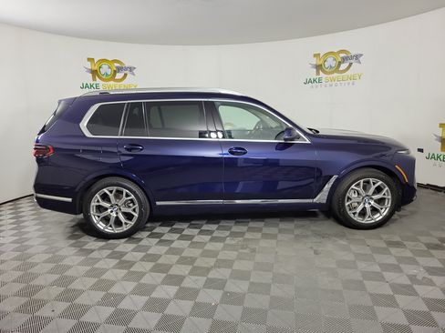 Certified 2025 BMW X7 xDrive40i AWD/4WD image 8