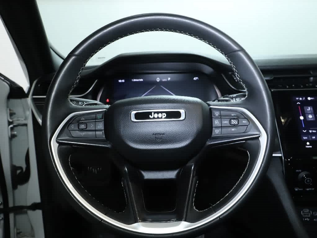 Used 2023 Jeep Grand Cherokee Altitude AWD/4WD image 21