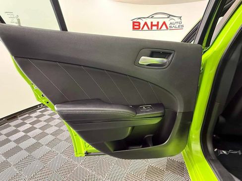 Used 2019 Dodge Charger SXT w/ Blacktop Package RWD image 35