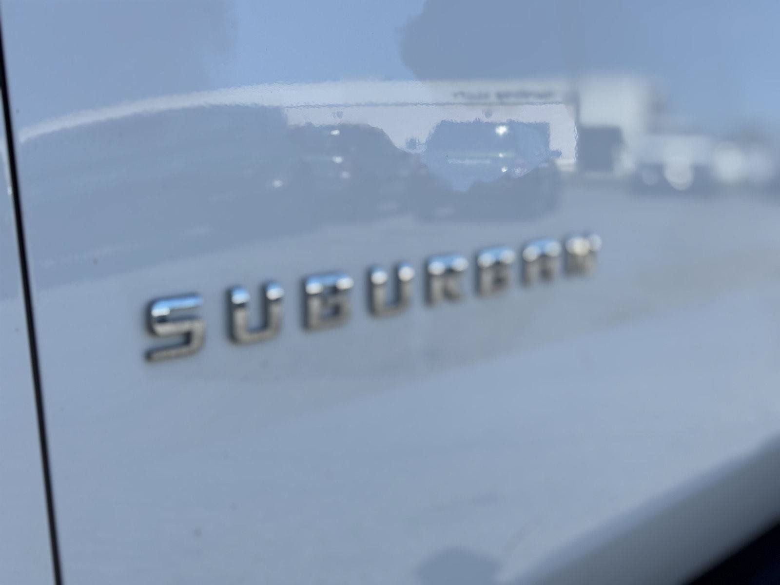 Used 2020 Chevrolet Suburban LT AWD/4WD image 6