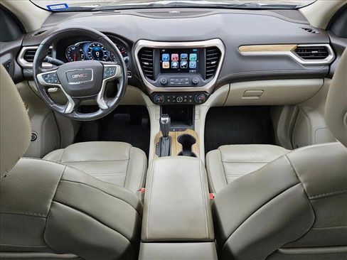 Used 2018 GMC Acadia Denali image 20