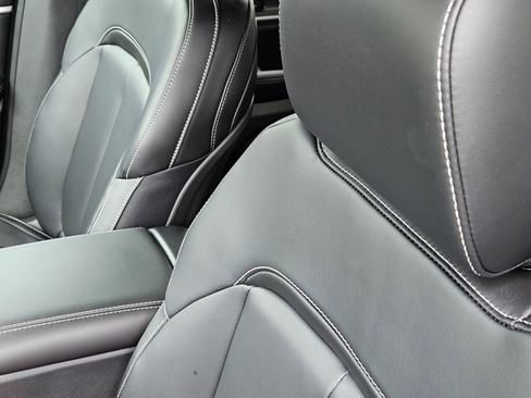 New 2025 Jeep Grand Cherokee L Limited image 25