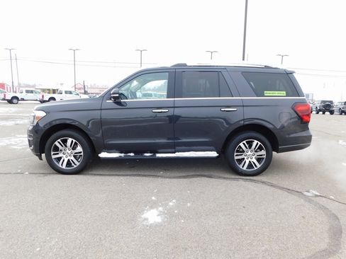 Used 2024 Ford Expedition Limited image 6