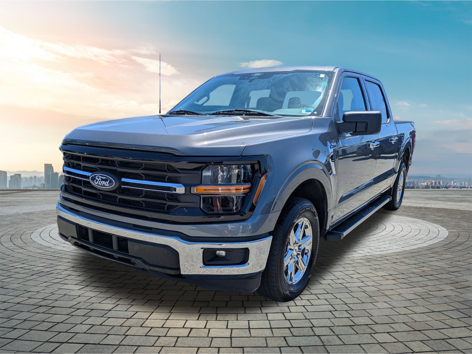 Used 2025 Ford F150 XLT w/ Equipment Group 301A Standard RWD image 9