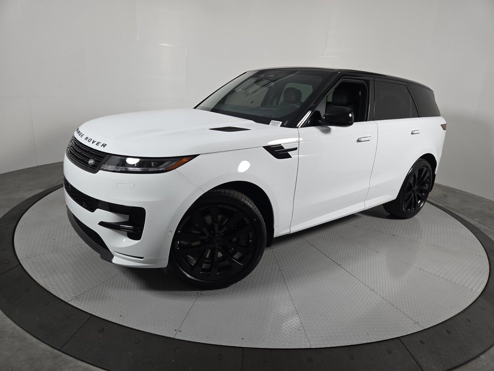 New 2026 Land Rover Range Rover Sport Dynamic SE AWD/4WD image 1