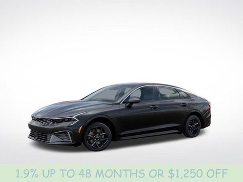 New 2026 Kia K5 LXS image 3