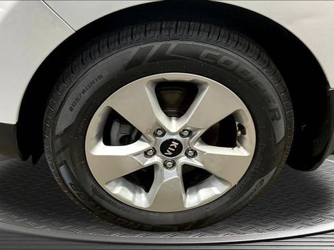 Used 2018 Kia Soul FWD image 30