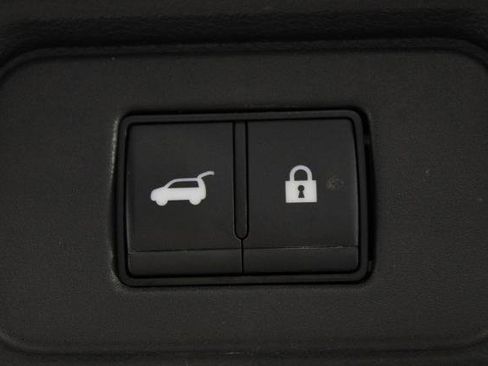 Certified 2024 Nissan Rogue Platinum FWD image 18