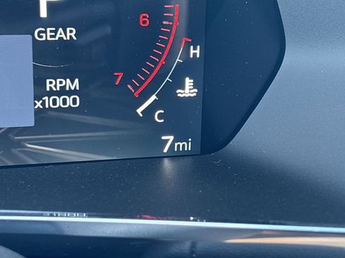 New 2026 GMC Canyon Elevation w/ Convenience Package image 12