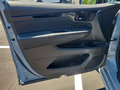 Used 2024 Honda Odyssey Elite image 39