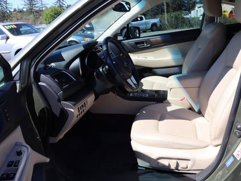 Used 2016 Subaru Outback 2.5i Limited w/ Popular Package #4 AWD/4WD image 6