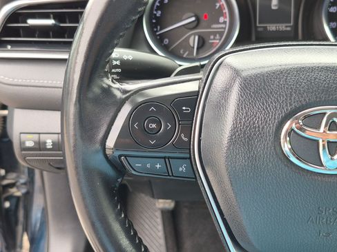 Used 2019 Toyota Camry SE FWD image 19