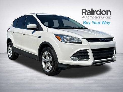 Used 2015 Ford Escape SE AWD/4WD image 1