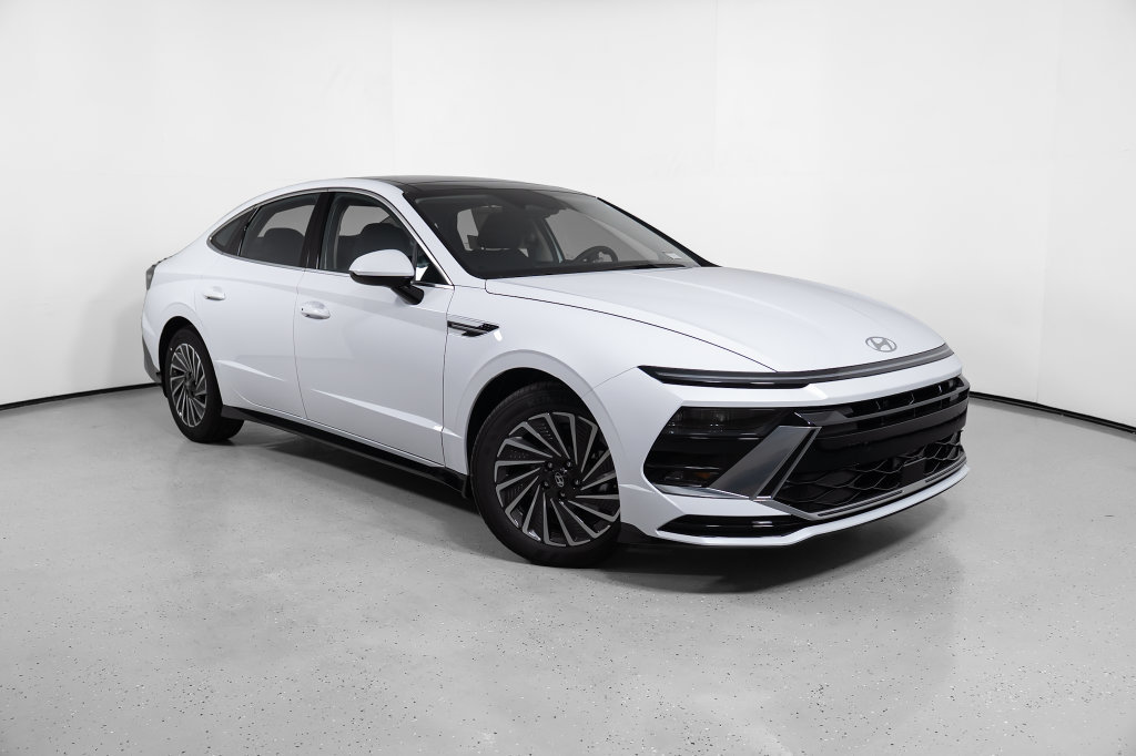 New 2026 Hyundai Sonata SEL FWD image 1