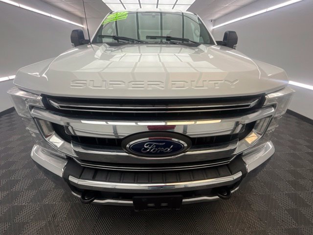 Used 2022 Ford F250 XLT AWD/4WD image 2