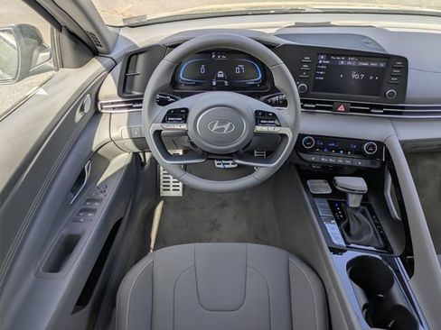 New 2026 Hyundai Elantra SEL Sport FWD image 15