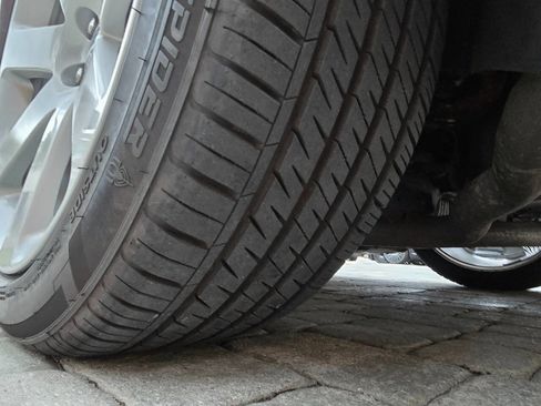 Used 2012 Chrysler 300 SRT8 w/ 19-Premium Speaker Group image 54