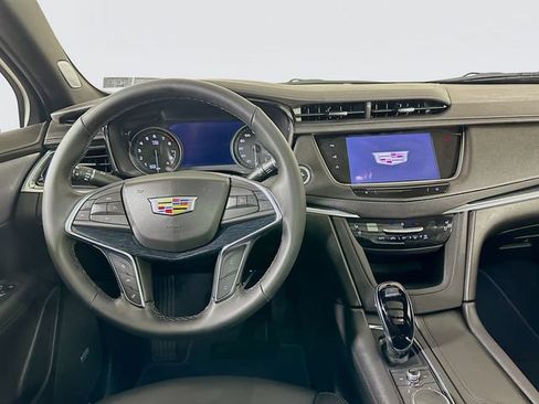 New 2026 Cadillac XT5 Premium Luxury w/ Driver Assist Package FWD image 21