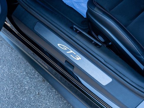 Certified 2023 Porsche 911 GT3 RWD image 23
