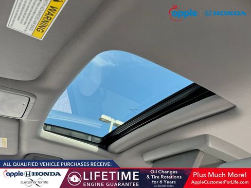 Used 2024 Honda Odyssey Touring image 18