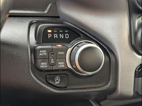 Used 2022 RAM 1500 Big Horn AWD/4WD image 18