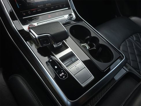 Used 2021 Audi SQ7 Prestige w/ Prestige Package image 24