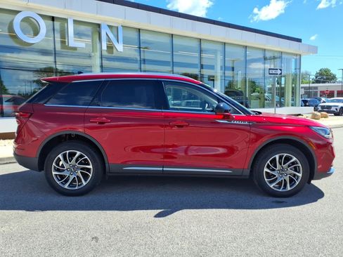 Certified 2022 Lincoln Corsair AWD w/ Equipment Group 101A image 2