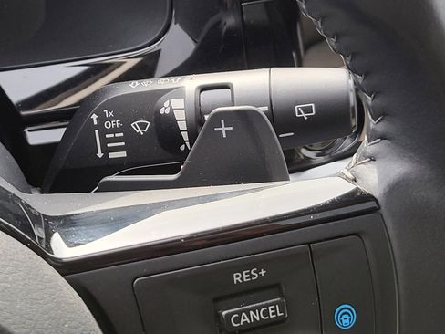 Certified 2025 Nissan Pathfinder SL w/ SL Premium Package image 35