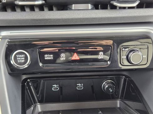 Certified 2025 Audi Q5 Prestige image 21