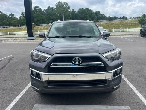 Used 2018 Toyota 4Runner Limited AWD/4WD image 9