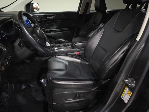Used 2022 Ford Edge Titanium image 22
