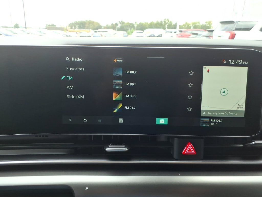 New 2027 Kia Carnival EX FWD image 18