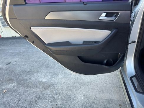 Used 2015 Hyundai Sonata Limited 2.0T image 7