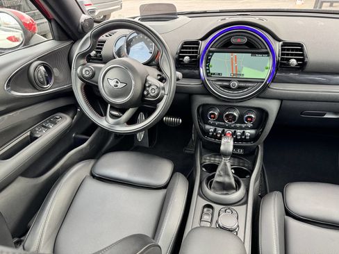Used 2018 MINI Cooper Clubman S image 14