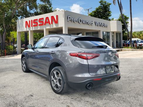 Used 2022 Alfa Romeo Stelvio Sprint image 6