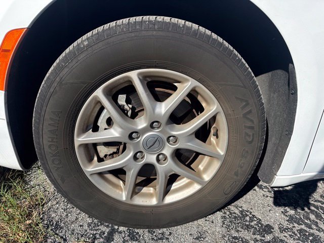 Used 2025 Chrysler Pacifica Select FWD image 12