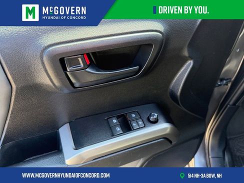 Used 2022 Toyota Tacoma SR5 image 18