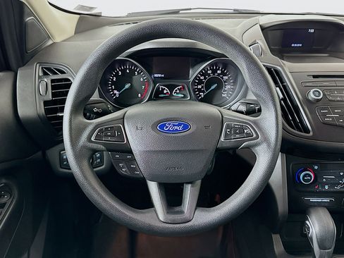 Used 2018 Ford Escape SE image 17