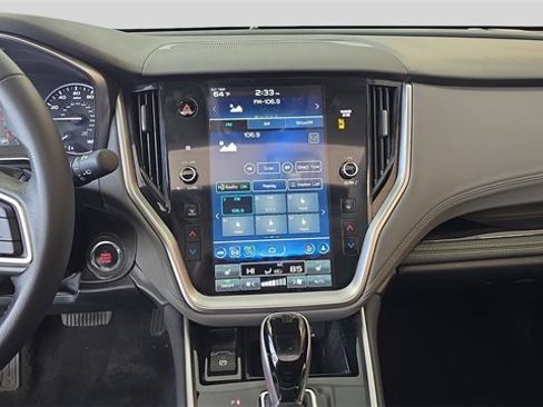 Used 2023 Subaru Outback Onyx Edition image 18