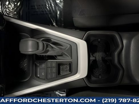 Used 2025 Toyota RAV4 XLE AWD/4WD image 20