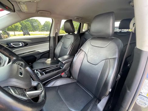 Used 2022 Jeep Compass Limited AWD/4WD image 21