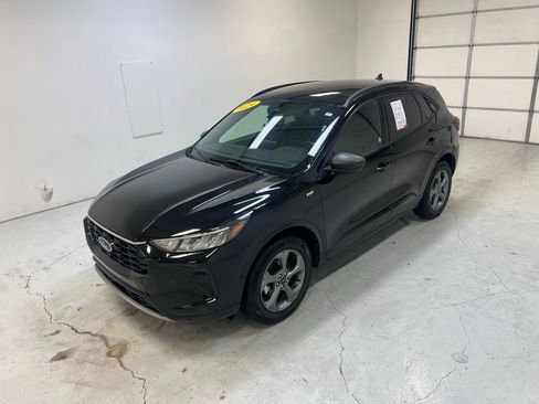 Used 2024 Ford Escape ST-Line image 6