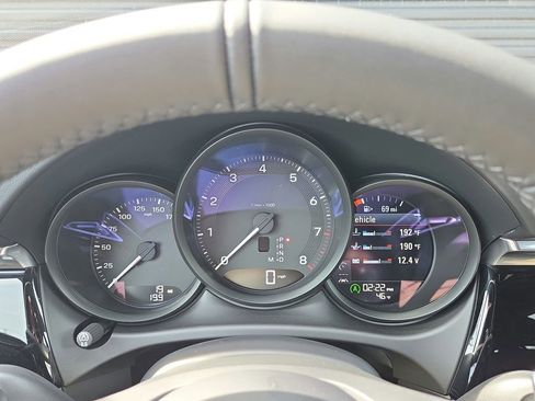 New 2026 Porsche Macan image 10