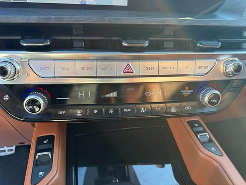 Used 2023 Kia Telluride SX Prestige X-Line image 18