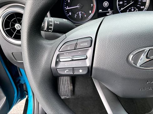 Used 2023 Hyundai Kona SEL image 21